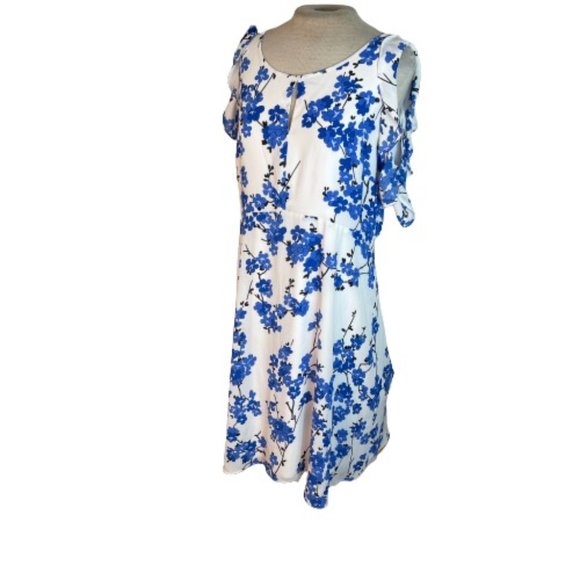 Nine West Dresses & Skirts - Nine West Floral Dress Blue White Size 14